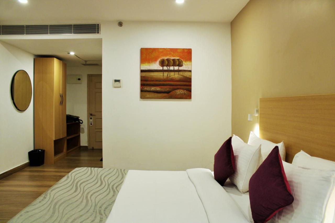 Hotel The Golden Sands Calangute Bagian luar foto